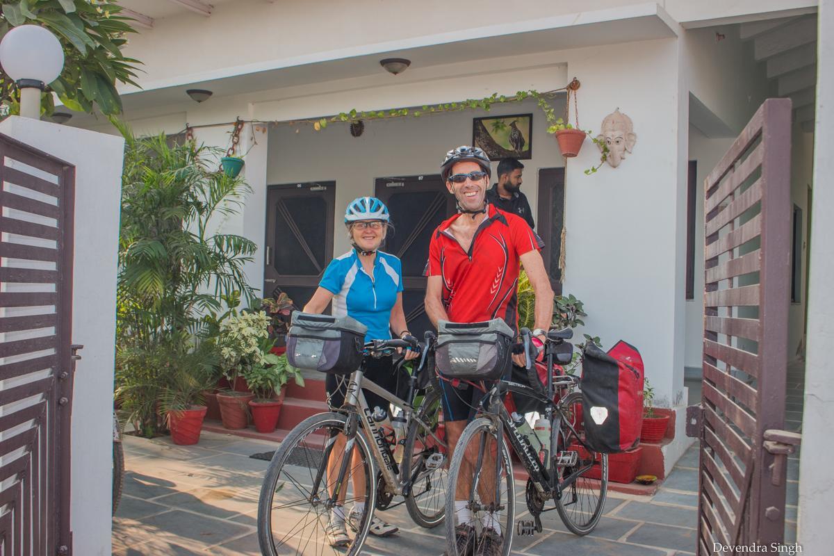 Iora Guest House Bharatpur Eksteriør bilde
