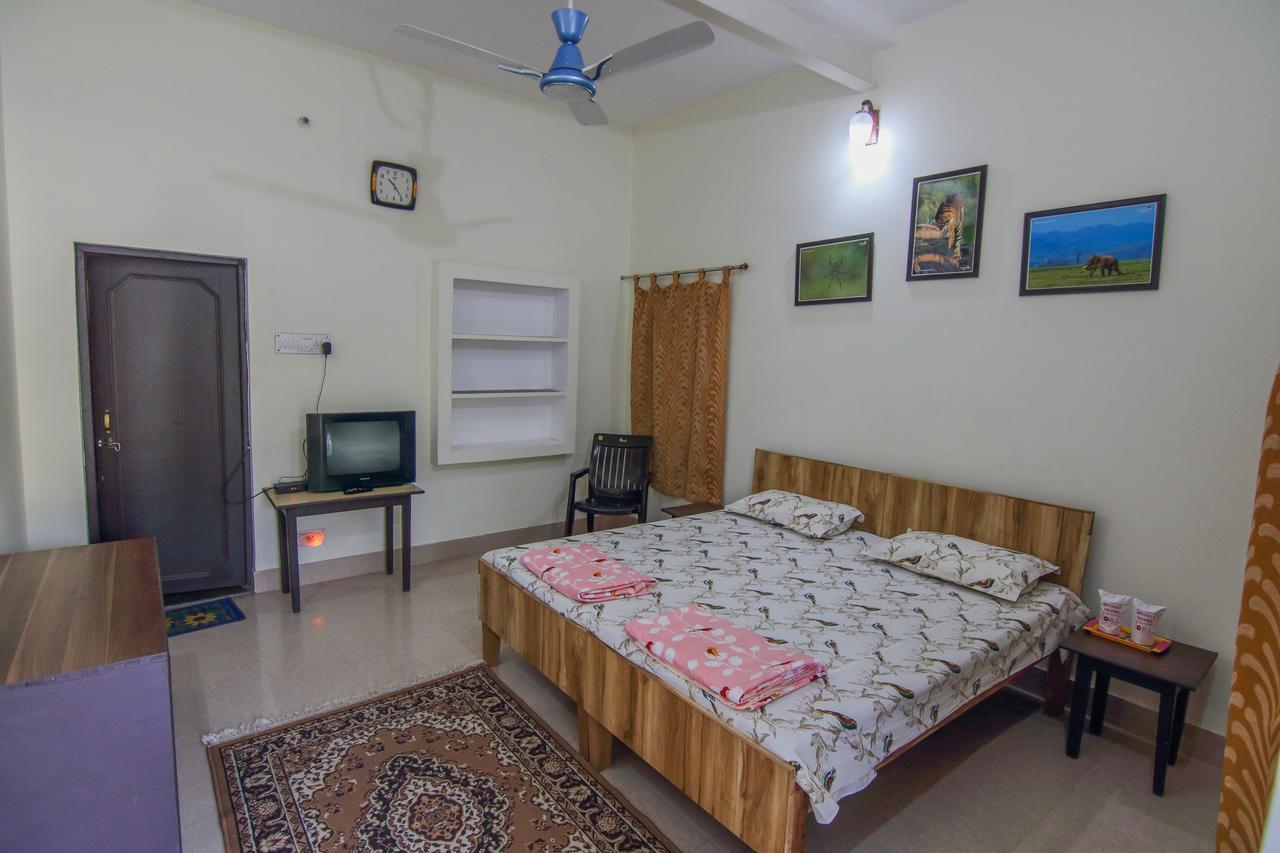 Iora Guest House Bharatpur Eksteriør bilde