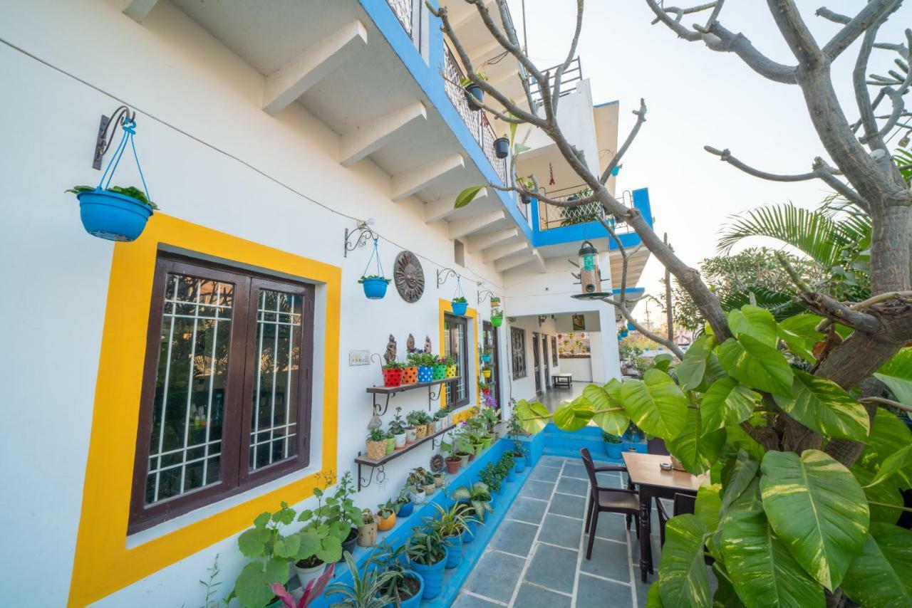 Iora Guest House Bharatpur Eksteriør bilde